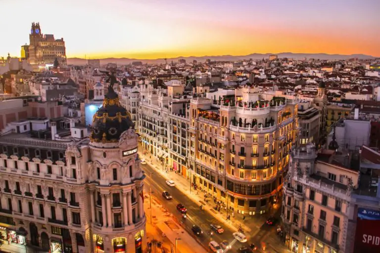 VISA ESPAGNE – Le montant minimum en euro requis aux touristes augmenté